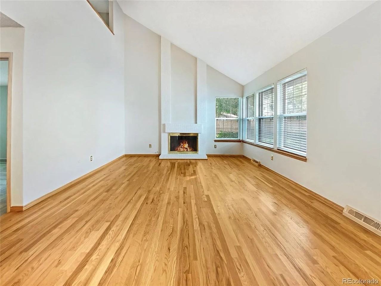 8708 Independence Way - Photo 5 of 30