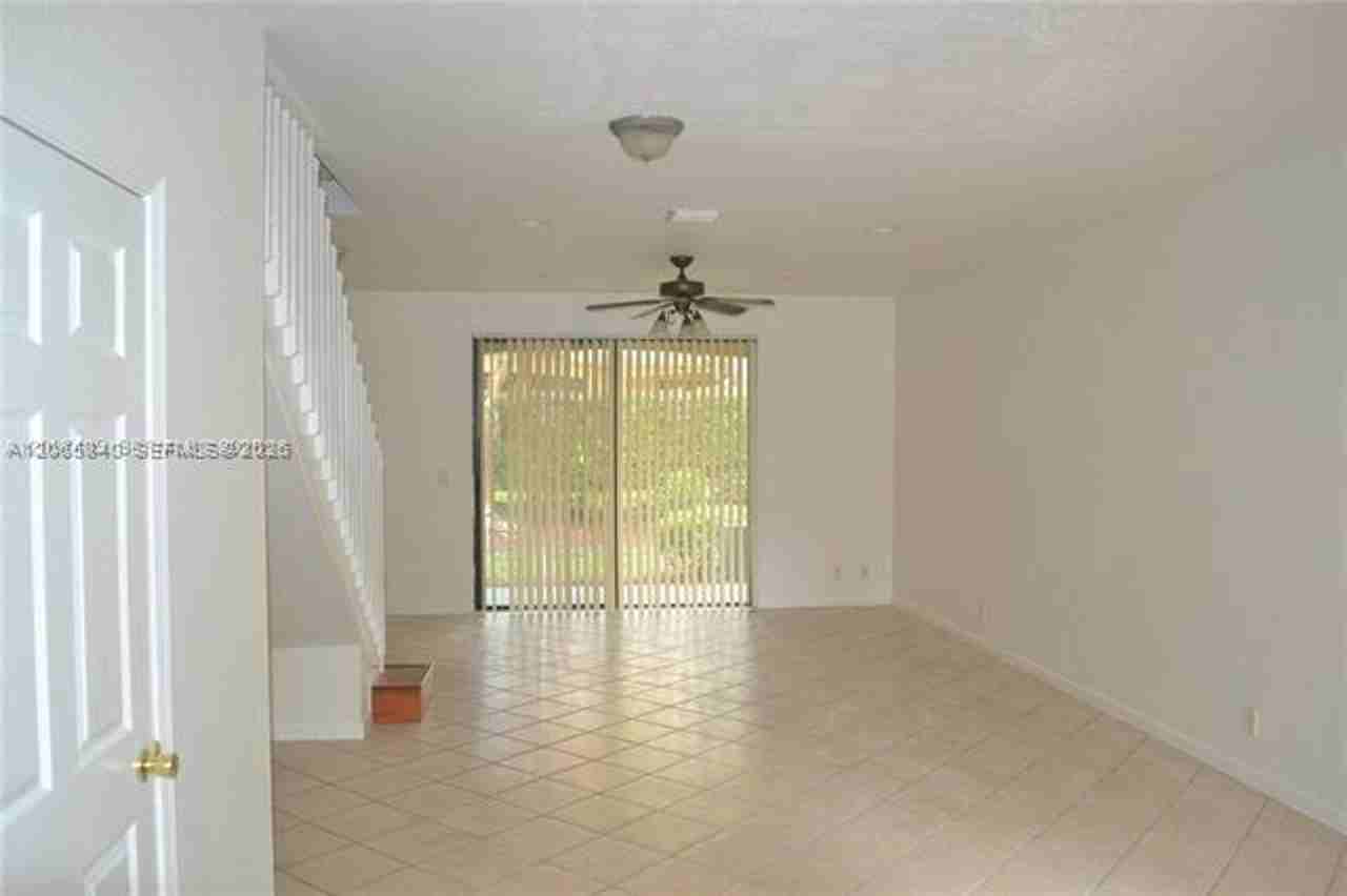 3973 3973 Orange Tree Ln th 3973 - Photo 5 of 16