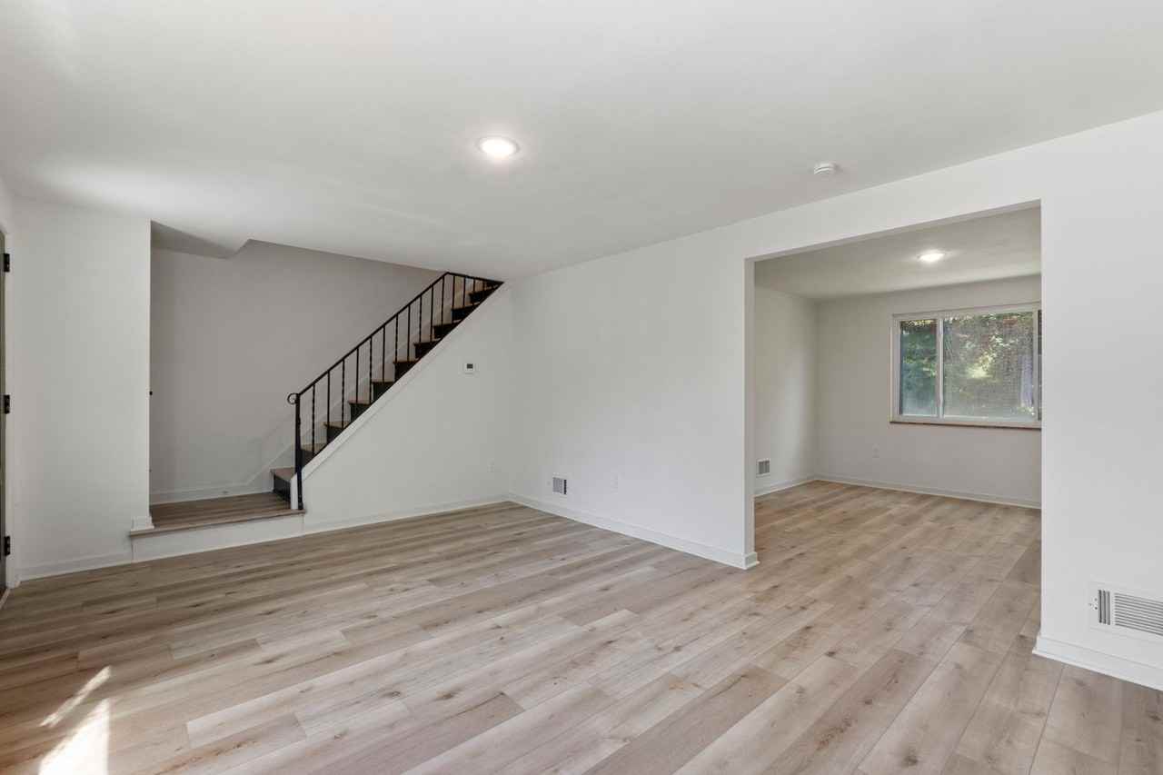 1903 Curranhill Ave - Photo 5 of 21