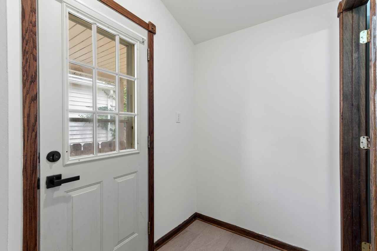 2889 Hickory St - Photo 7 of 23