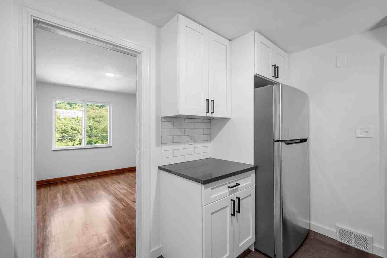 5746 Poketa Rd - Photo 5 of 24