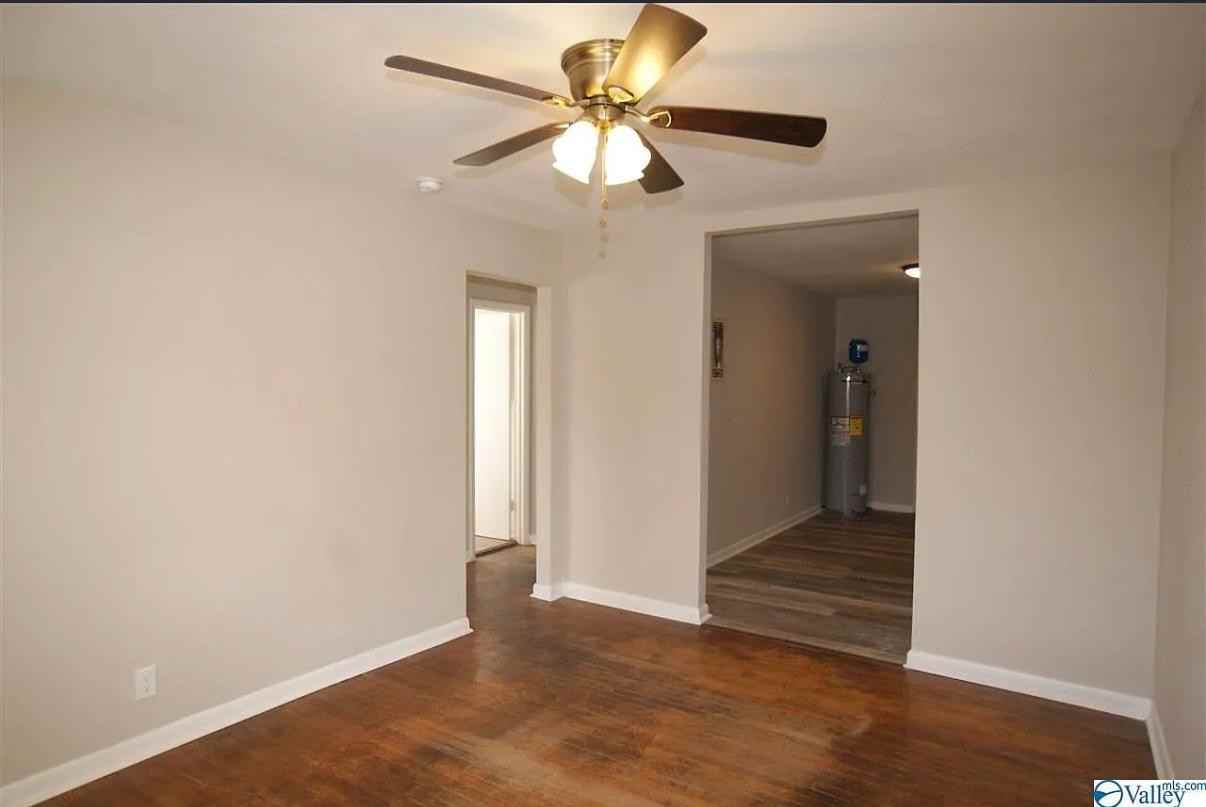 2908 Hart Dr Nw #B - Photo 3 of 9