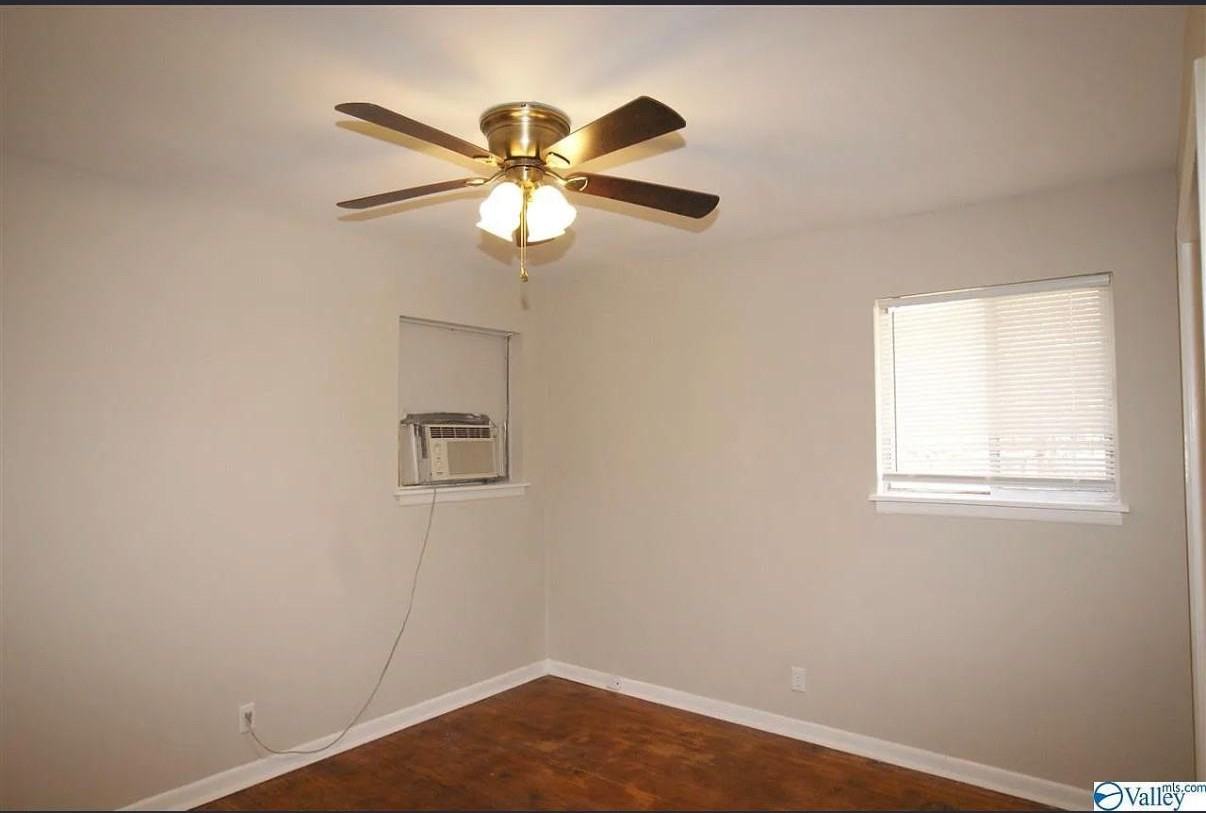 2908 Hart Dr Nw #B - Photo 7 of 9