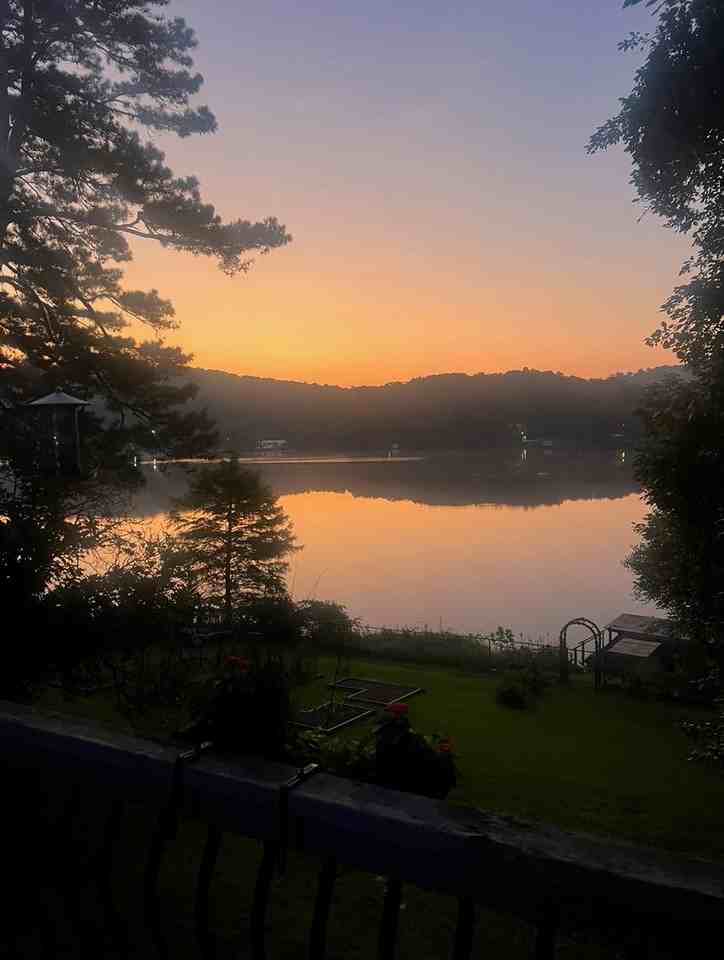 8361 Emerald Lake Dr W - Photo 2 of 31