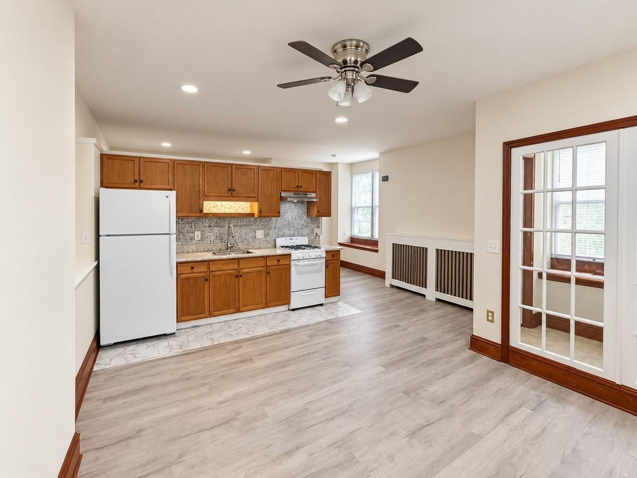 1637 Haworth St #A - Photo 4 of 14