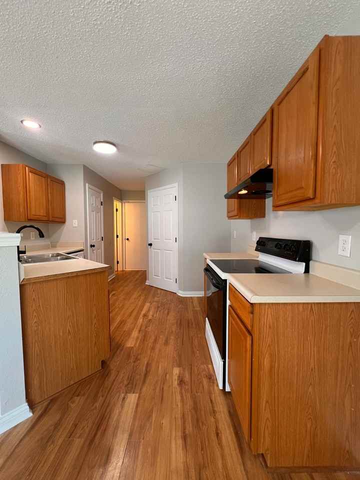 1209 Porchester Ln #1209 - Photo 6 of 10