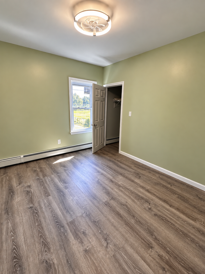 244 Fort St - Photo 5 of 10