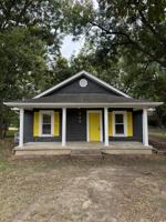 featured image of 548 Hike Ave #1