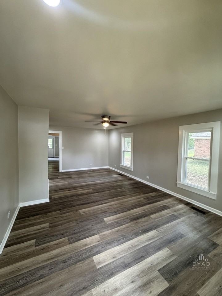 548 Hike Ave #1 - Photo 2 of 13