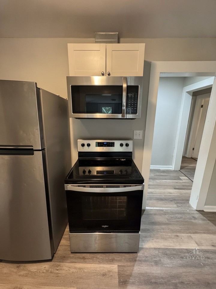 548 Hike Ave #1 - Photo 6 of 13
