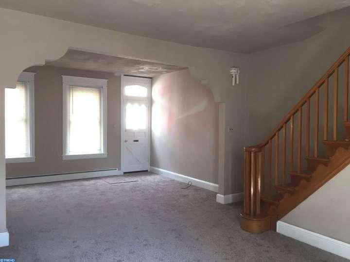 125 Davis St - Photo 3 of 24
