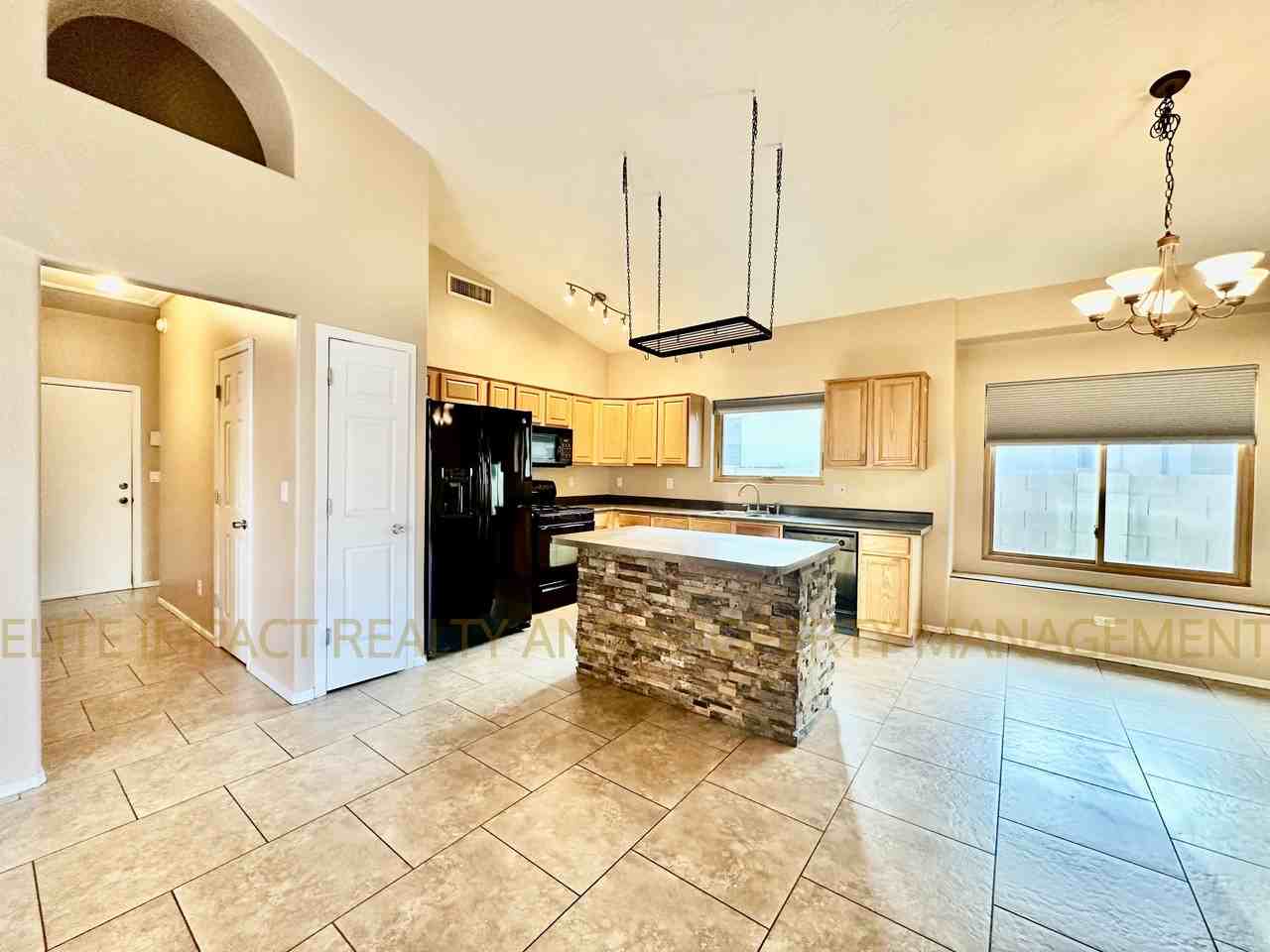 8999 E Marci Lynne Way #1 - Photo 5 of 27