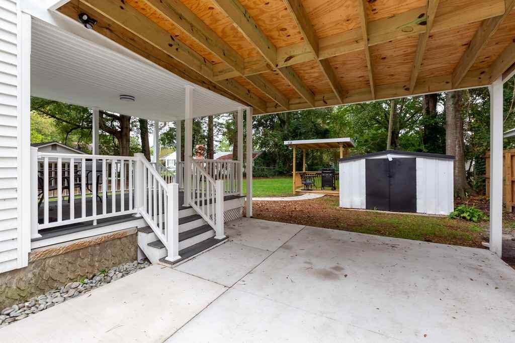 505 8th St #1 - Photo 6 of 18