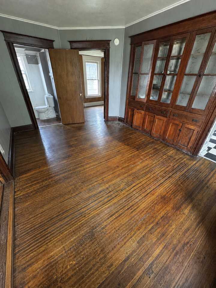 829 Plymouth Ave S #829 - Photo 7 of 16
