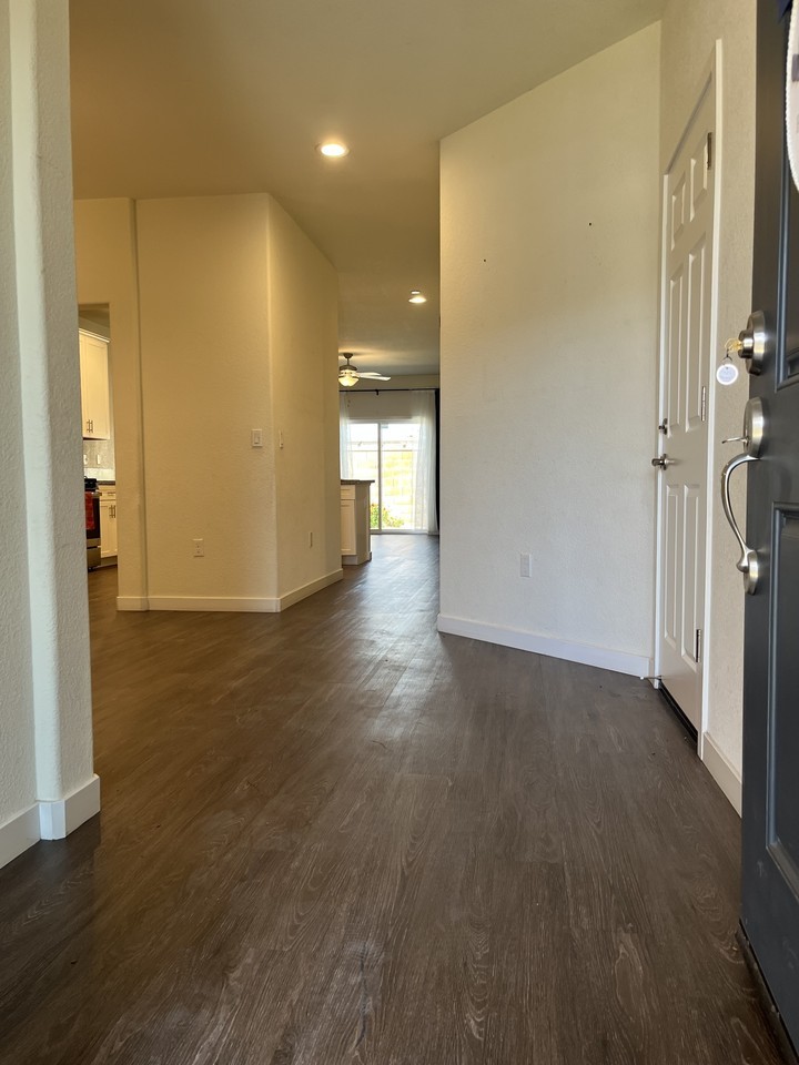 1031 Beymer Loop #1 - Photo 2 of 18