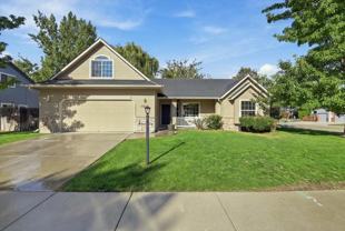 2831 N Sweetwood Ave - Photo 1 of 1