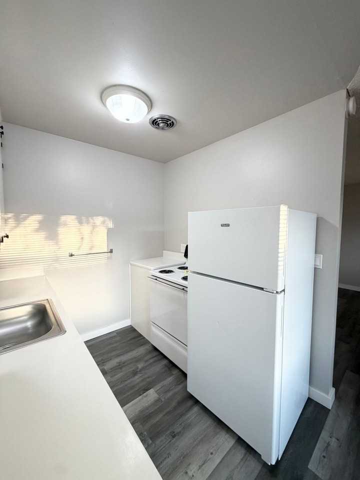 P117 - Gardenside Apartments - Photo 7 of 50