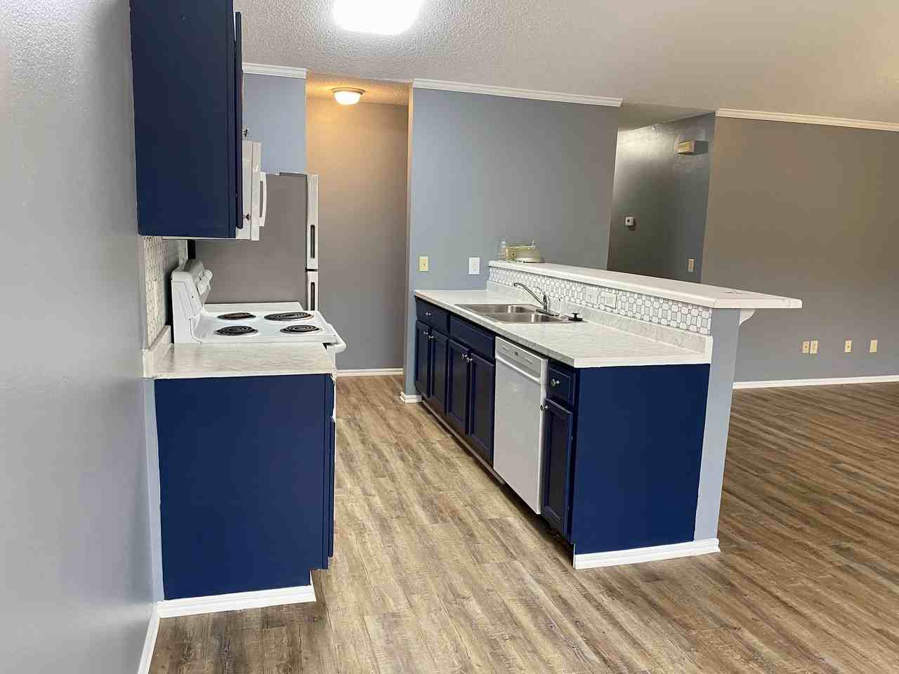 147 Rockyreef Cir #1 - Photo 5 of 12