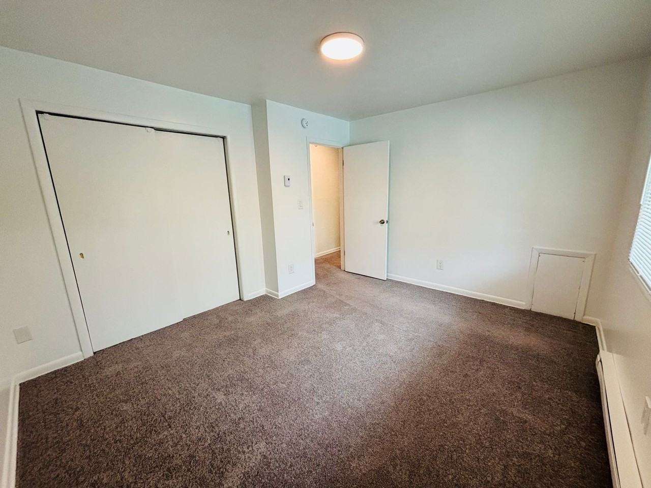 109 Northview Dr - Photo 3 of 5