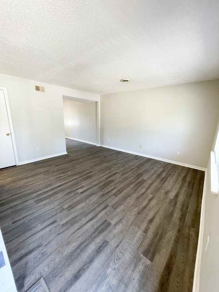 4605 Grove Park Ln #1 - Photo 3 of 12