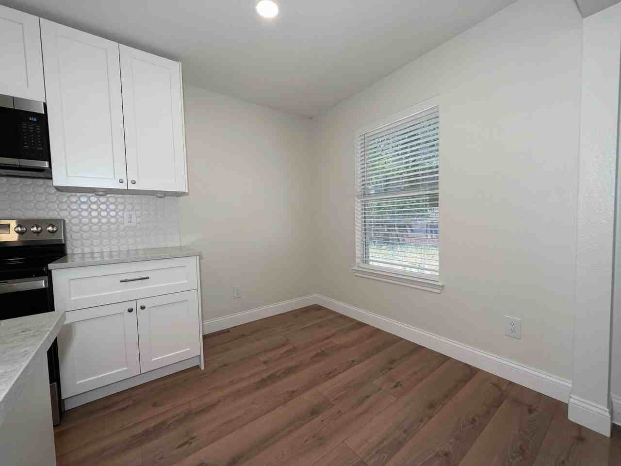 1708 Creekside Ave #1 - Photo 7 of 10