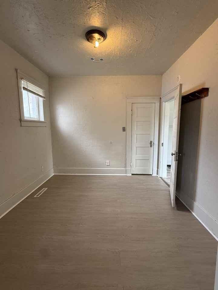 2928 Grant Ave #1A - Photo 7 of 11