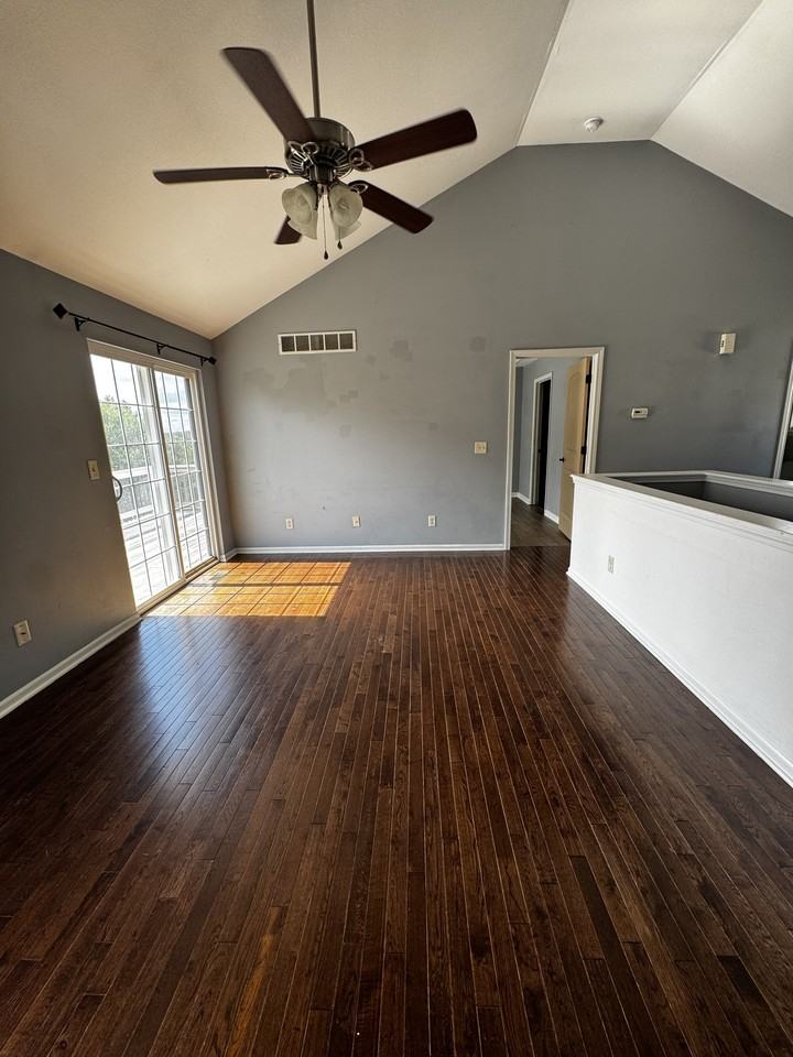21978 Lafayette Rd #B - Photo 3 of 11