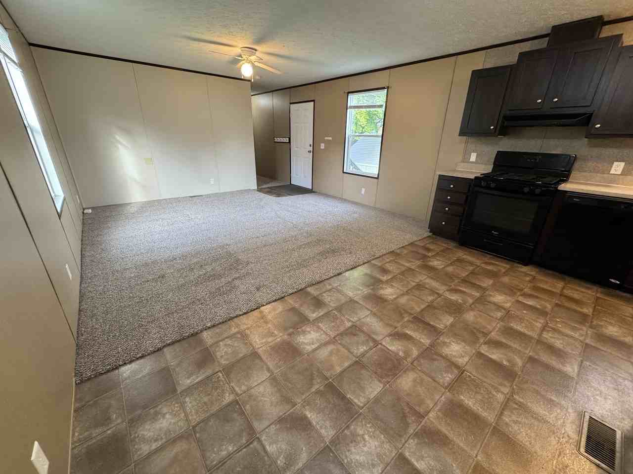 48580 Pineview Dr #138 - Photo 4 of 31