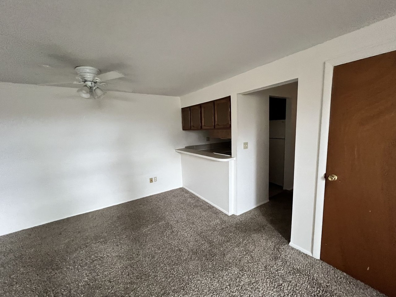 EastGate Apartments - Photo 4 of 22