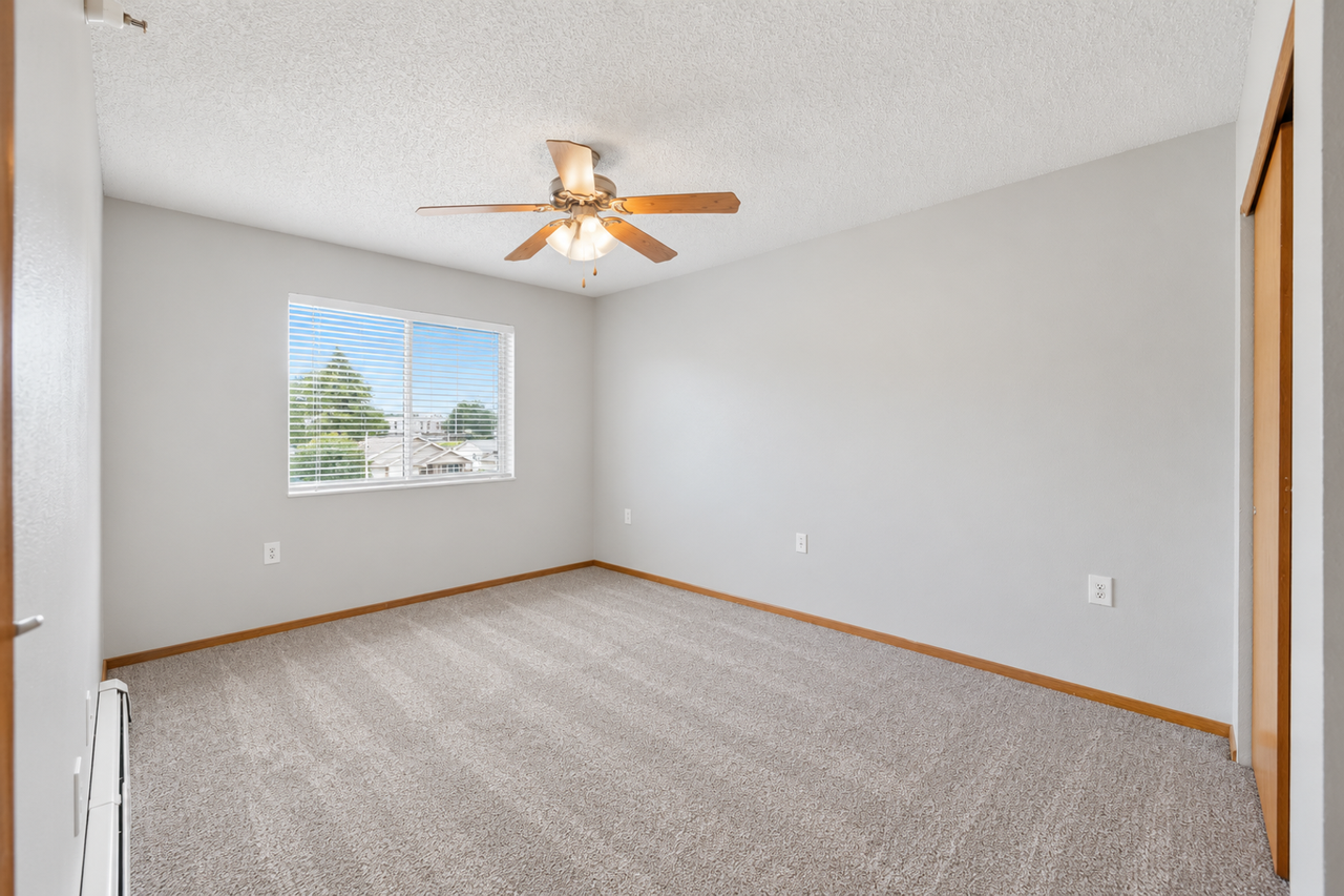 Rolling Meadows Apartments - Photo 6 of 32
