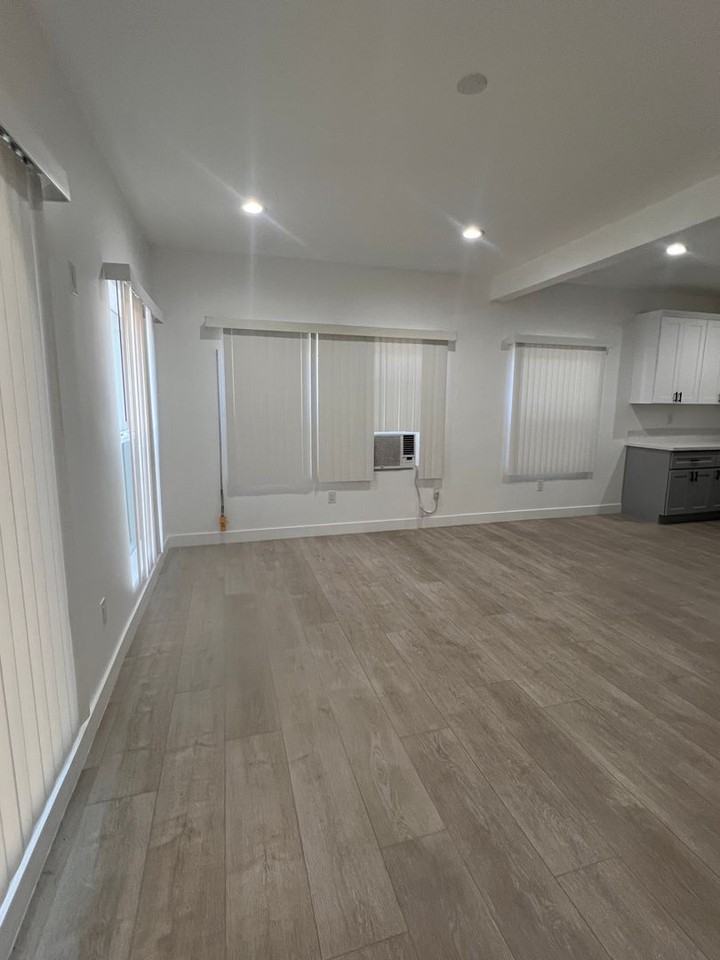666 Shatto Place - Photo 3 of 19