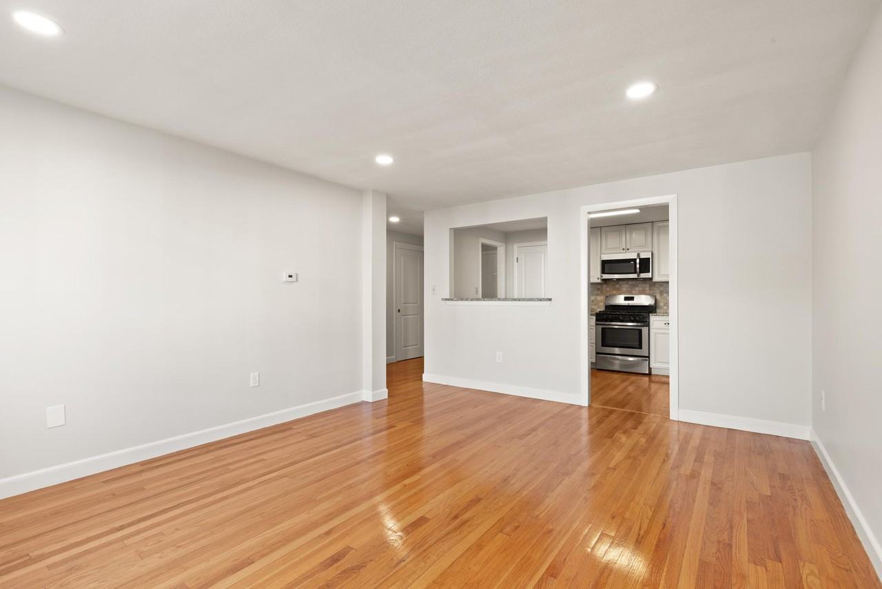 215 Massachusetts Avenue #26 - Photo 6 of 23