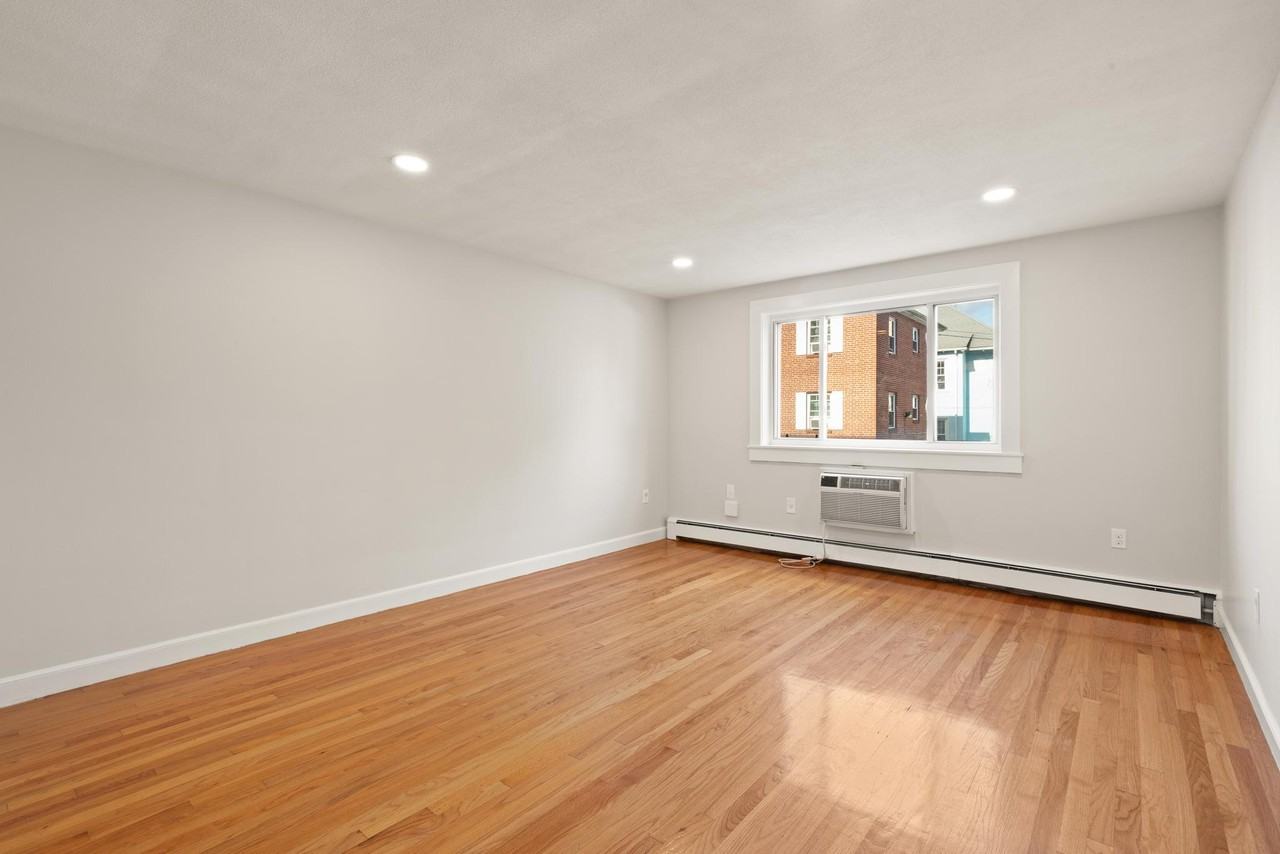 215 Massachusetts Avenue #26 - Photo 7 of 23