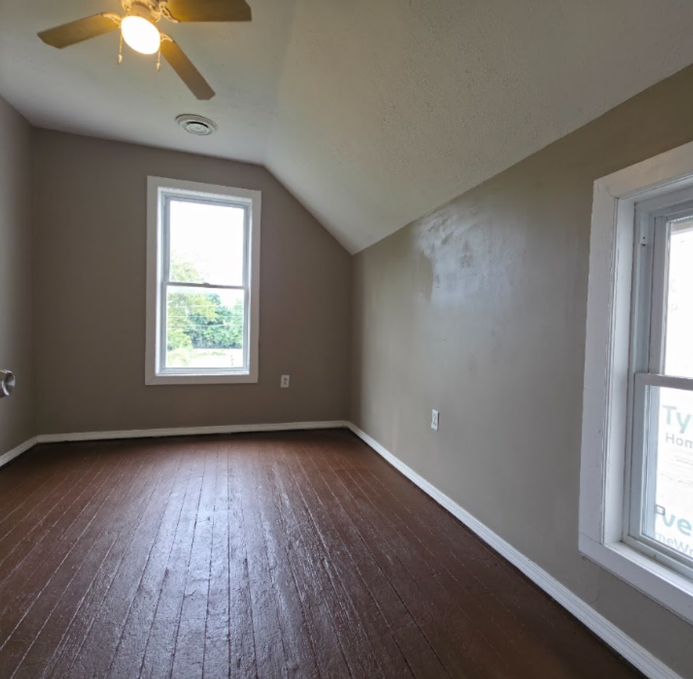 3424 Seymour Ave #2 - Photo 4 of 12