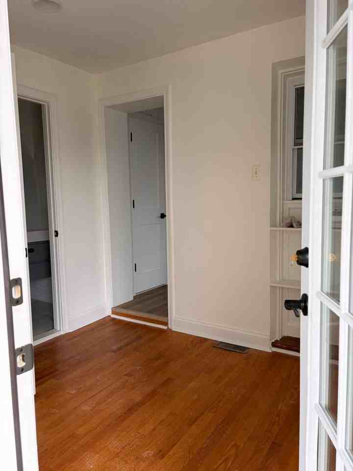 631 N. Monroe St. - Photo 3 of 34
