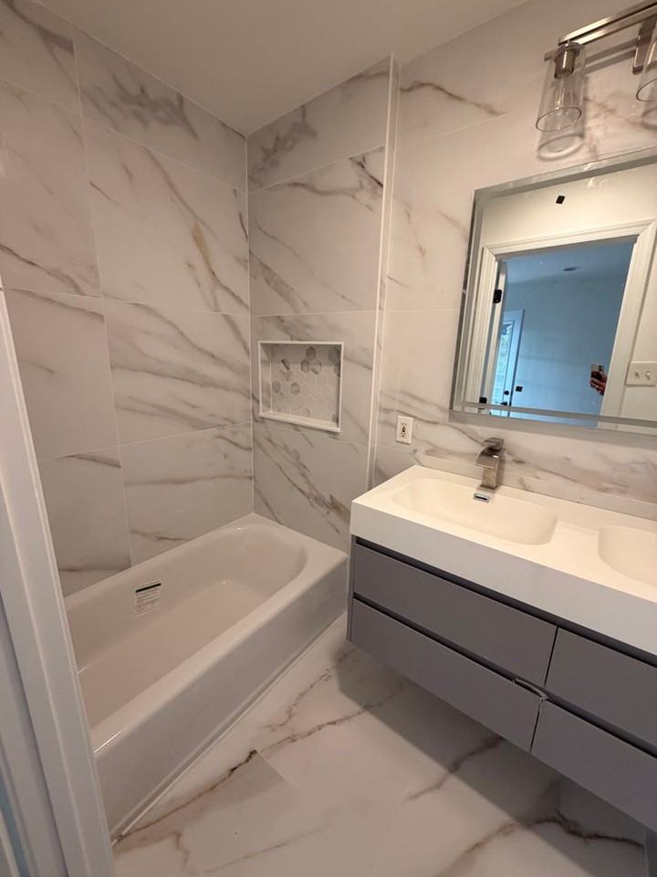 631 N. Monroe St. - Photo 4 of 34