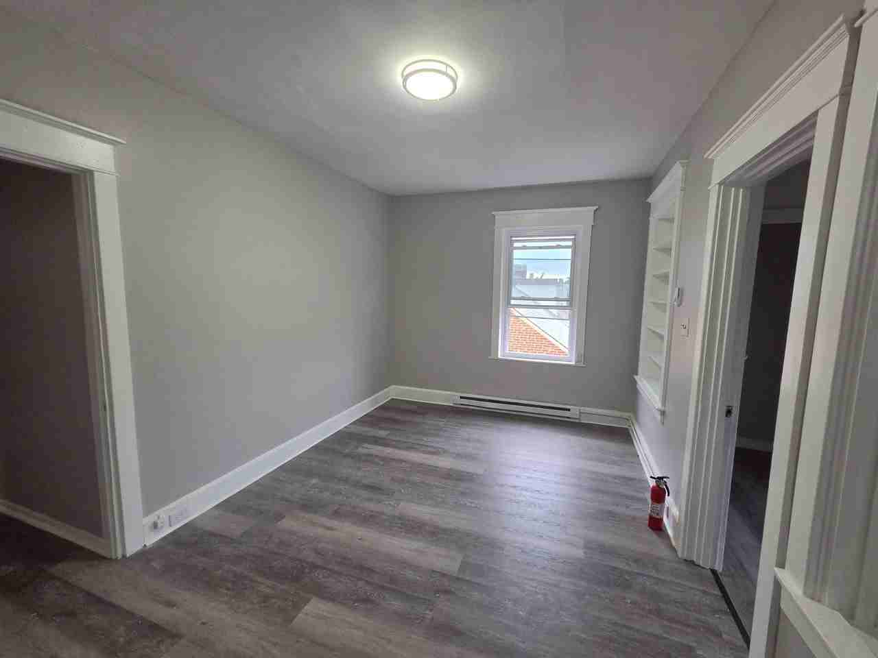 926-928 W. Walnut Street - Photo 3 of 27