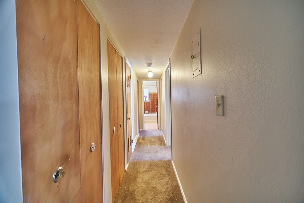 Briardale Commons - Photo 7 of 49