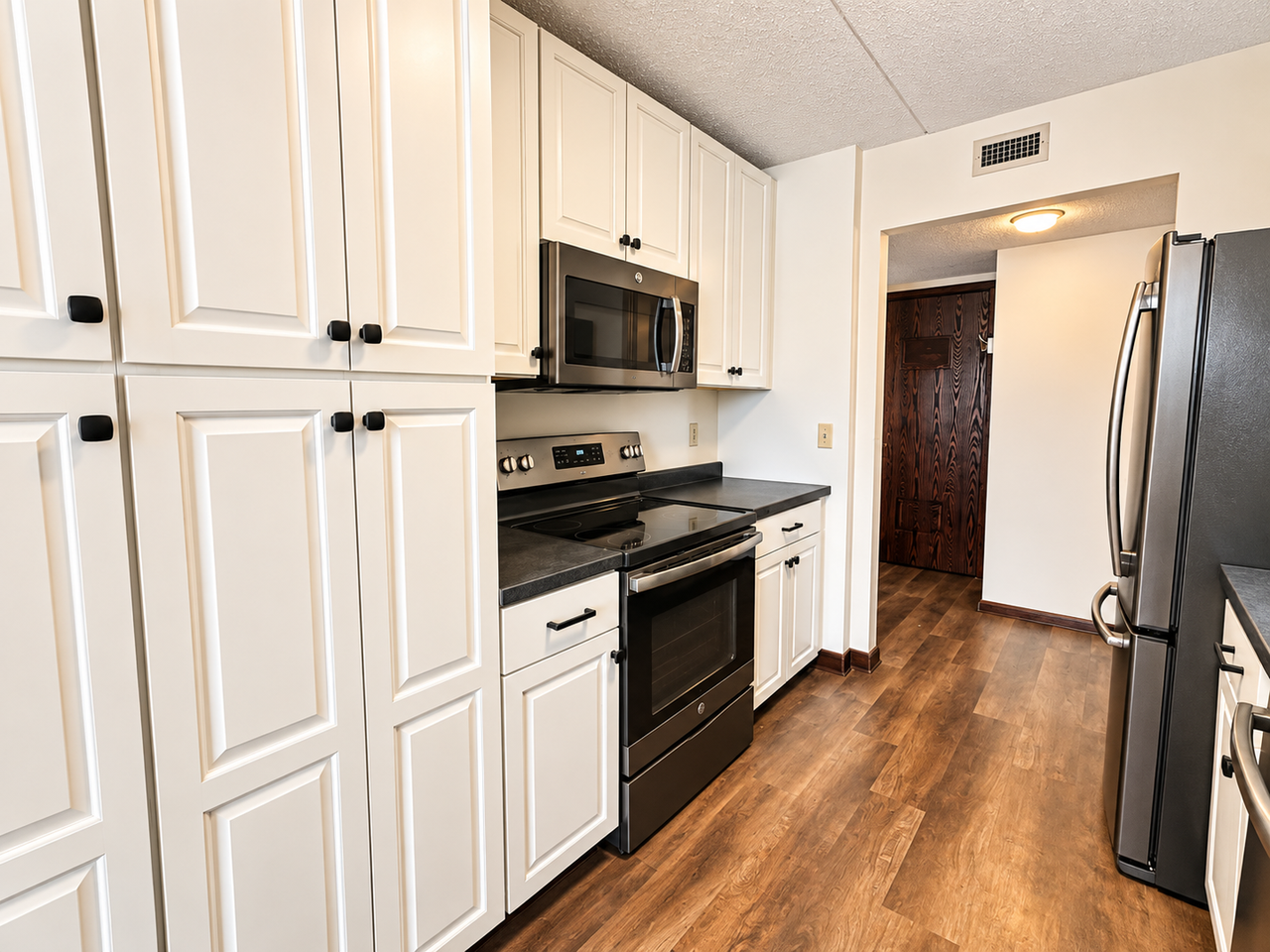 1110 3rd Ave N - Photo 3 of 20