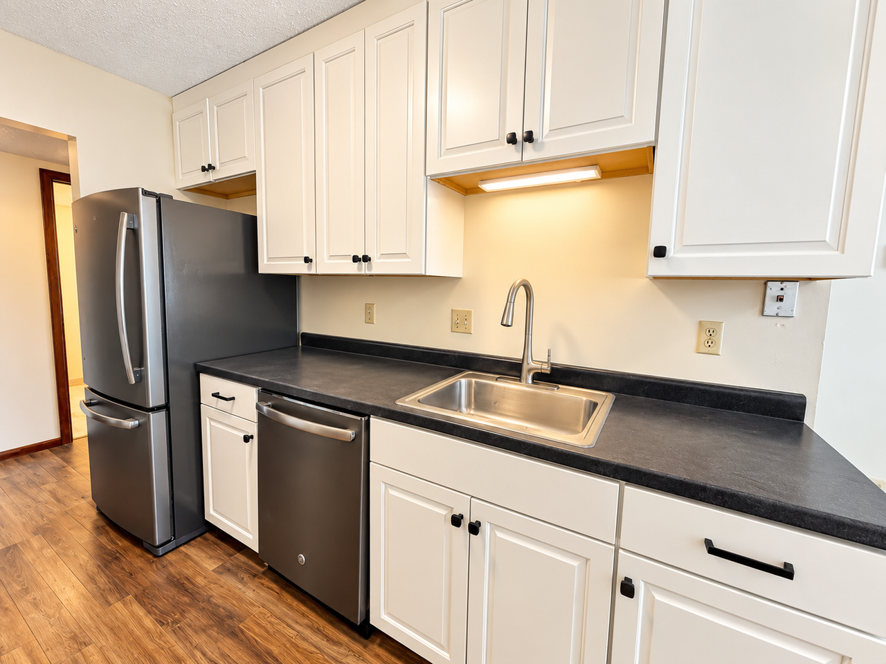 1110 3rd Ave N - Photo 5 of 20