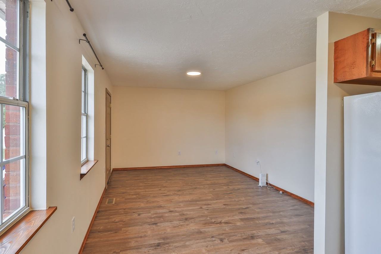 168 Clifton St - Photo 4 of 14