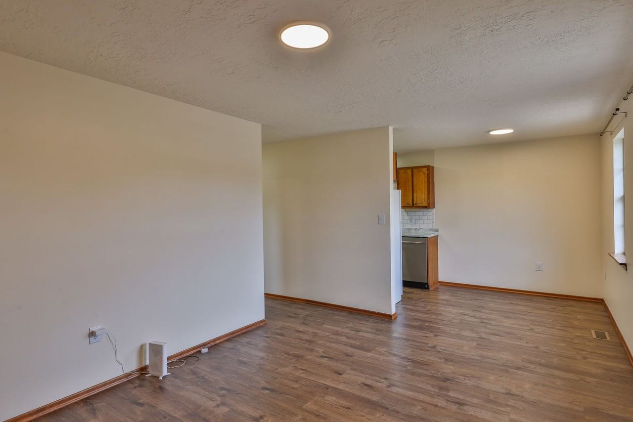 168 Clifton St - Photo 5 of 14
