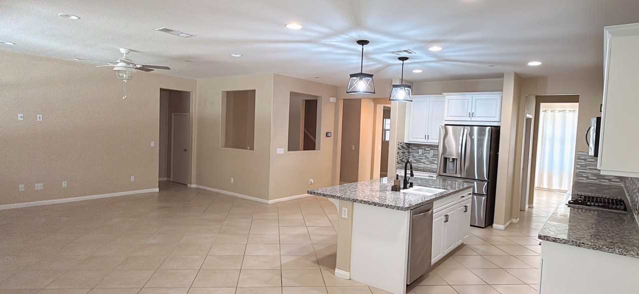 31361 Caprice Rd - Photo 6 of 16