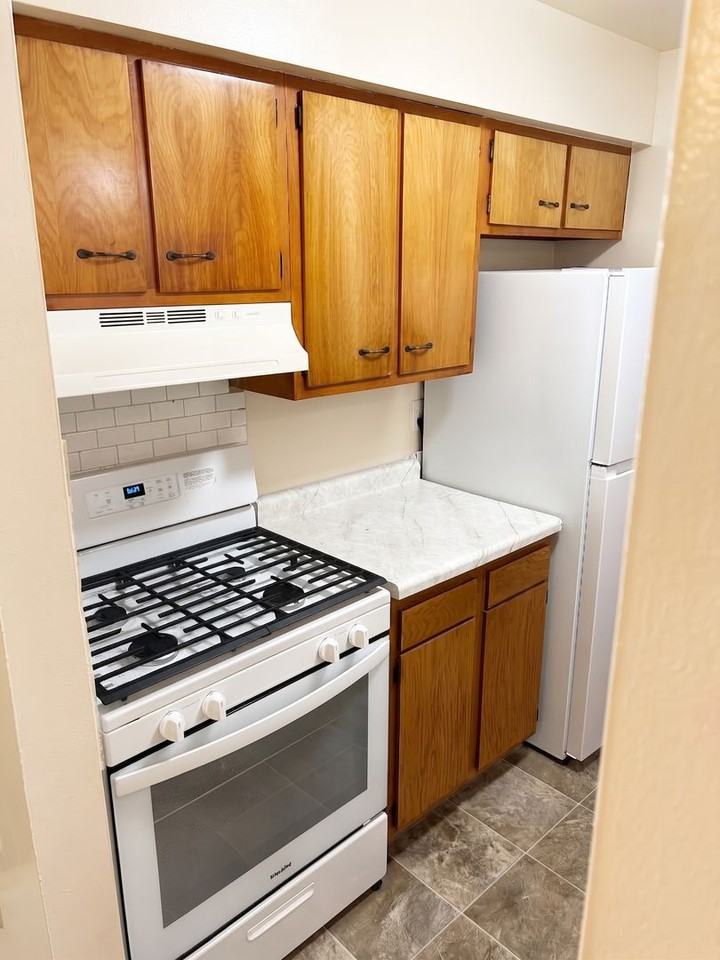 Greenfield Village Apartments - Photo 3 of 24