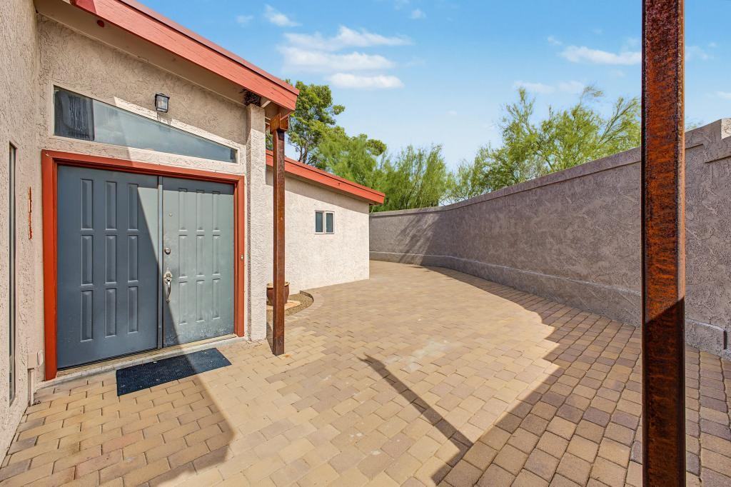 2845 N Silver Spur Dr - Photo 4 of 38
