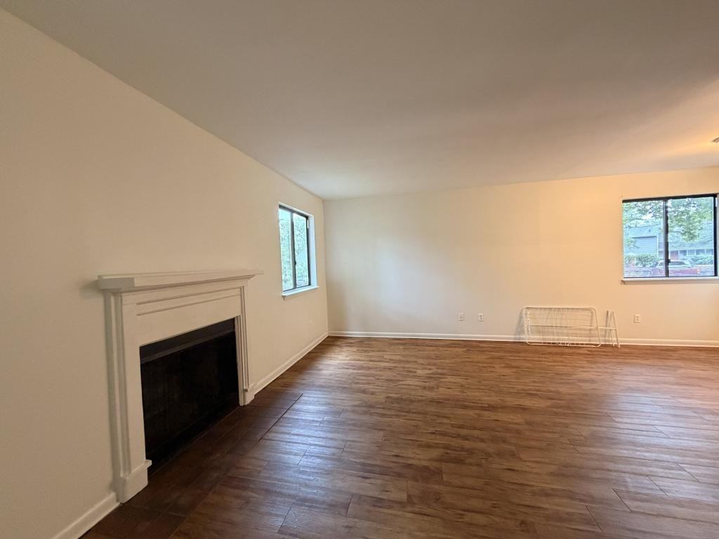 3147 Heathstead Pl - Photo 7 of 8