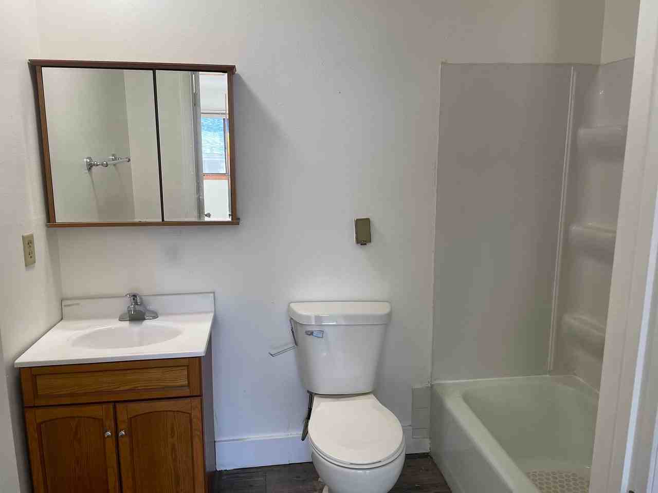 1307 7th Ave - Photo 3 of 12