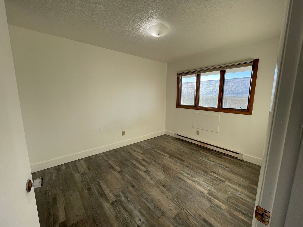 1307 7th Ave - Photo 6 of 12