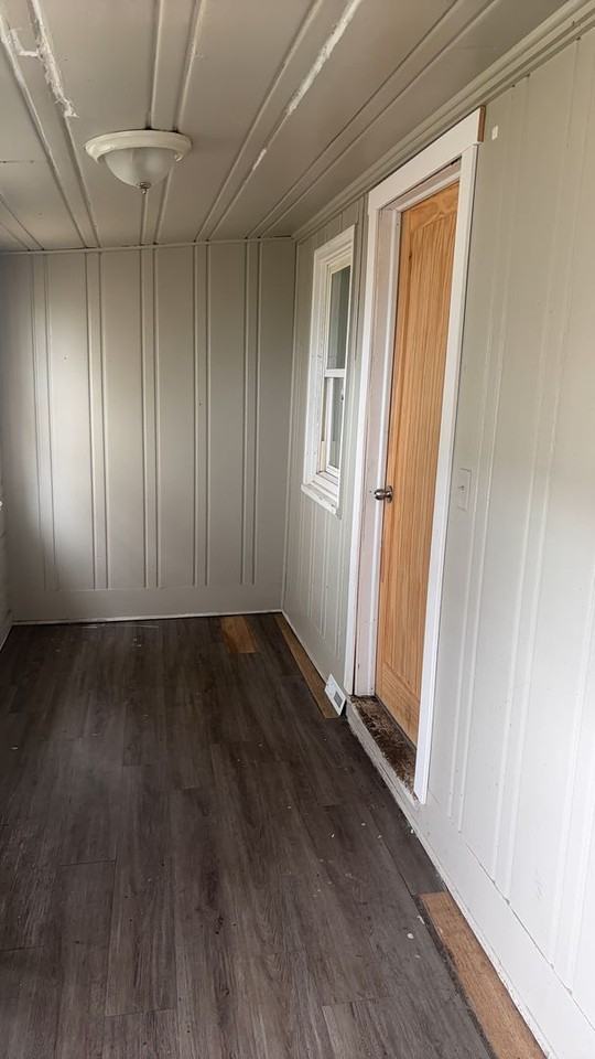 722 1/2 E Maple St - Photo 2 of 21