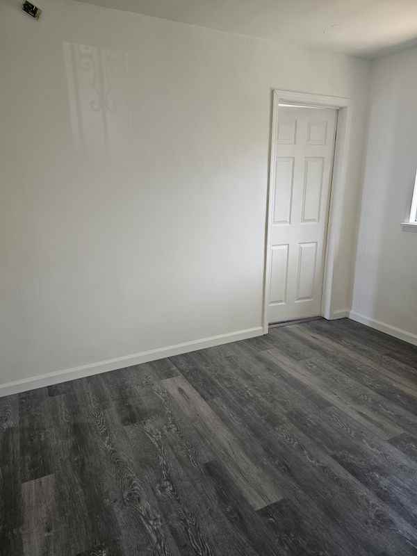 915 E 111th Dr - Photo 2 of 3
